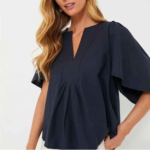 Tuckernuck PAMANDER PLACE Finley Navy Flutter sleeve top oversized - Picture 7 of 12